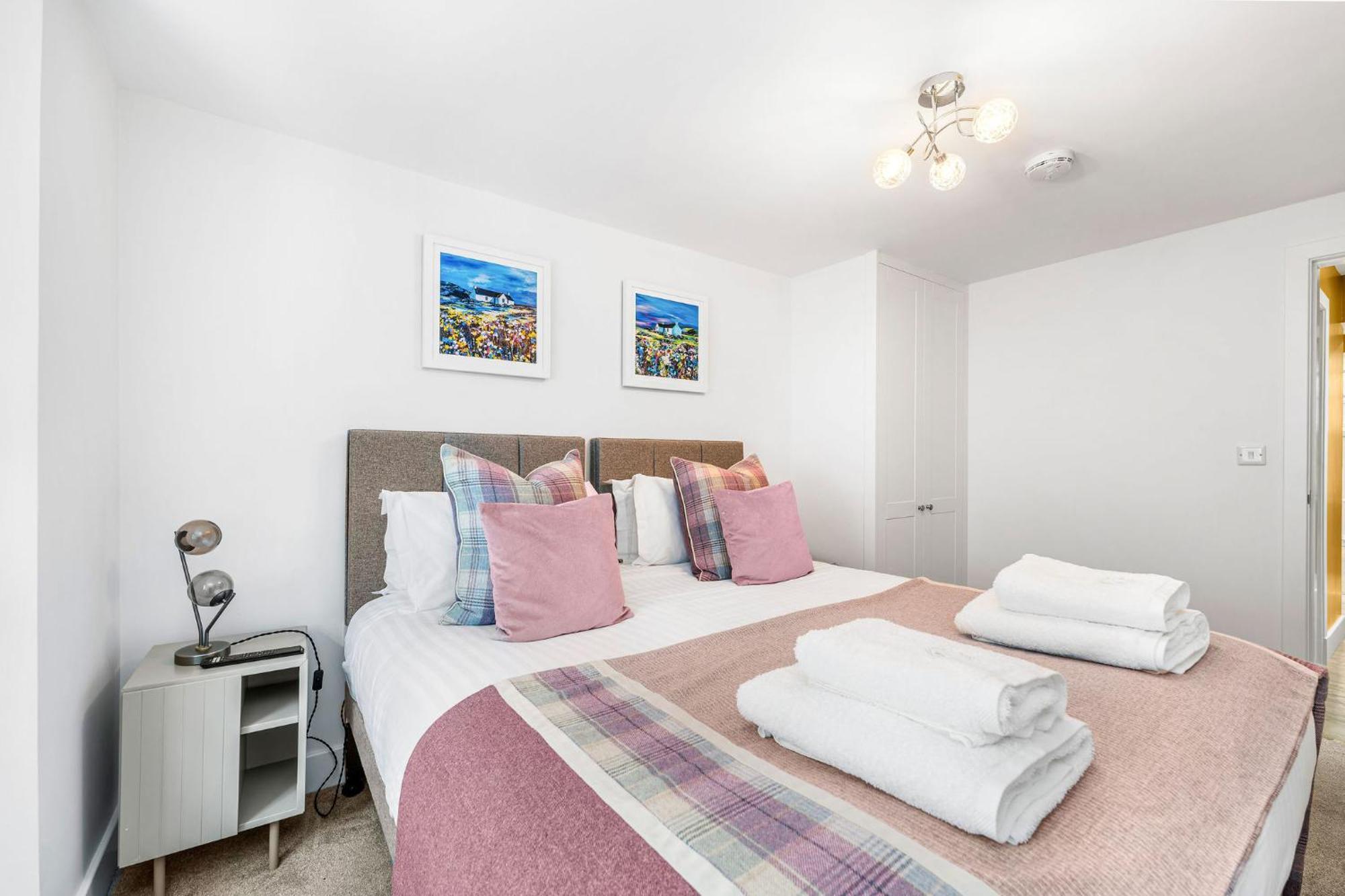 Righ Properties - Luxury West End Artisan Apartment Эдинбург Экстерьер фото
